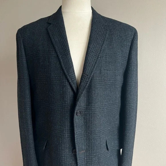 Ivy Trad 3/2 Roll Navy Plaid Wool Sportscoat - Picture 2 of 9